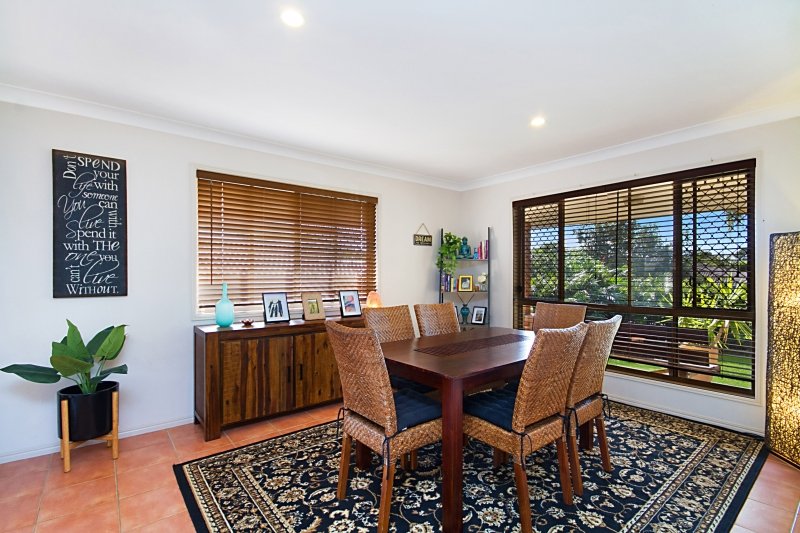 7 Firewheel Way BANORA POINT 2