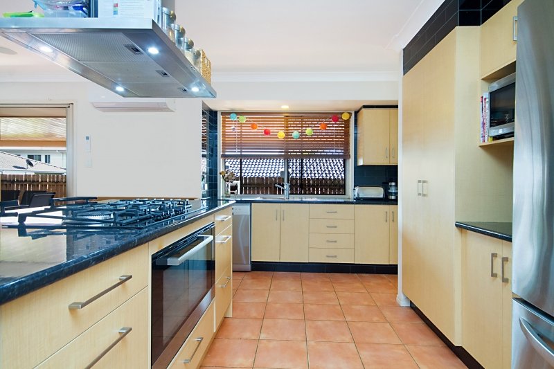 7 Firewheel Way BANORA POINT 4