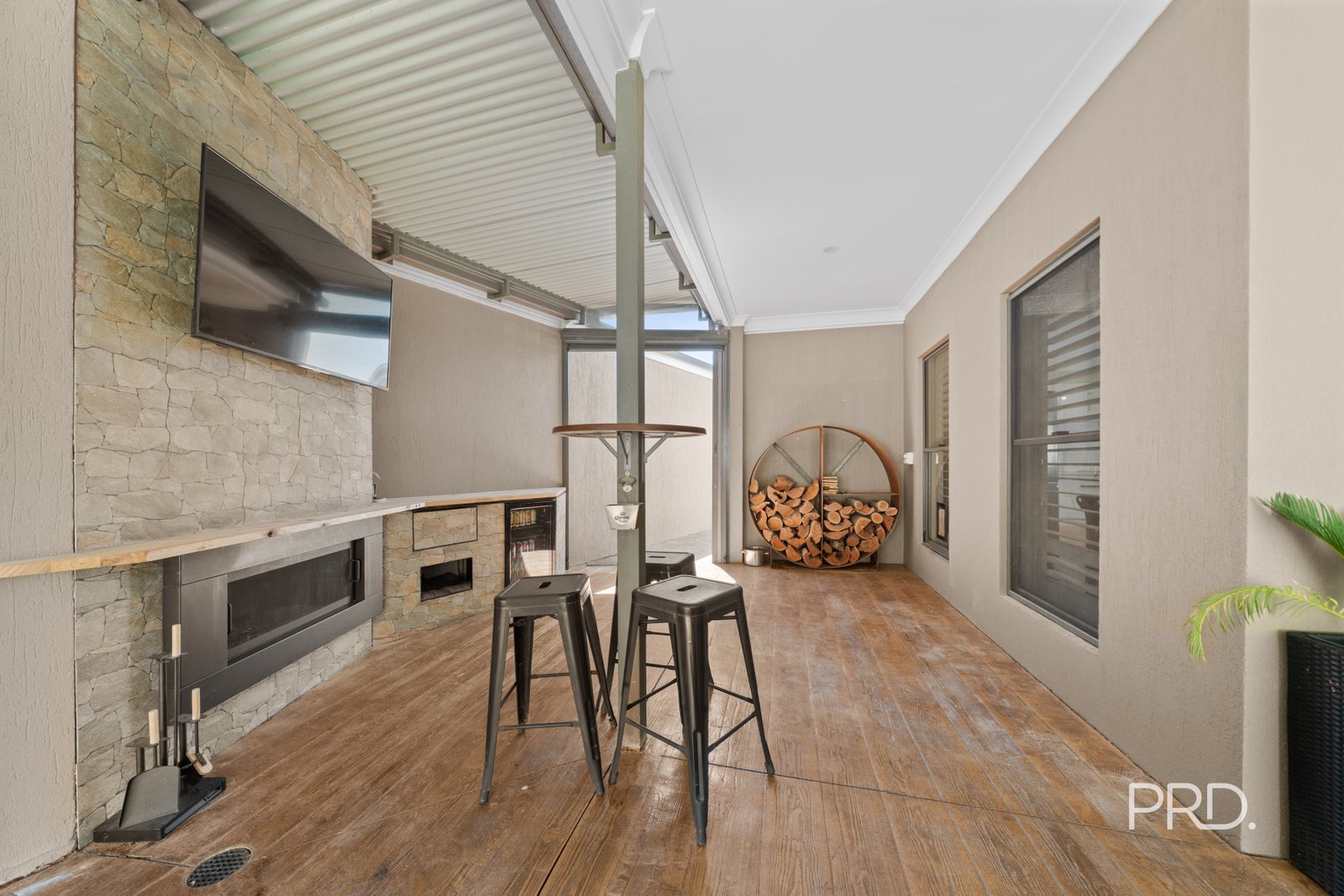 7 Fisher Place LLOYD 24