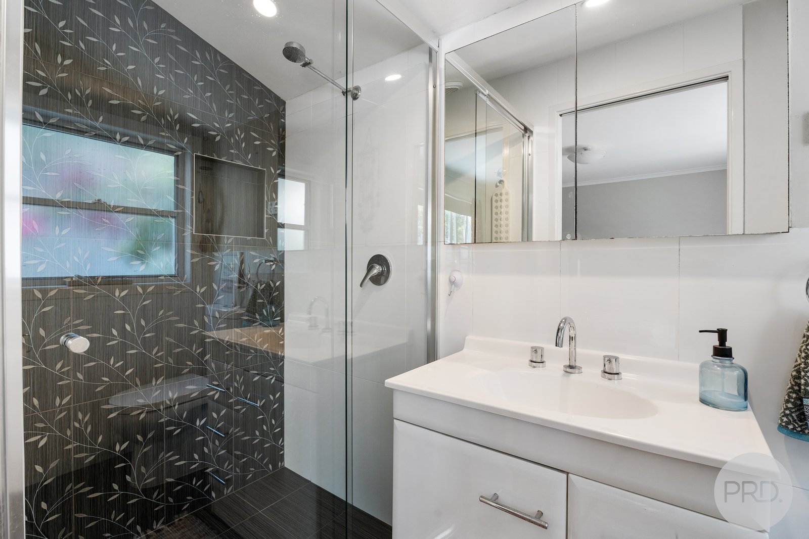 7 Foreshore Drive SALAMANDER BAY 13