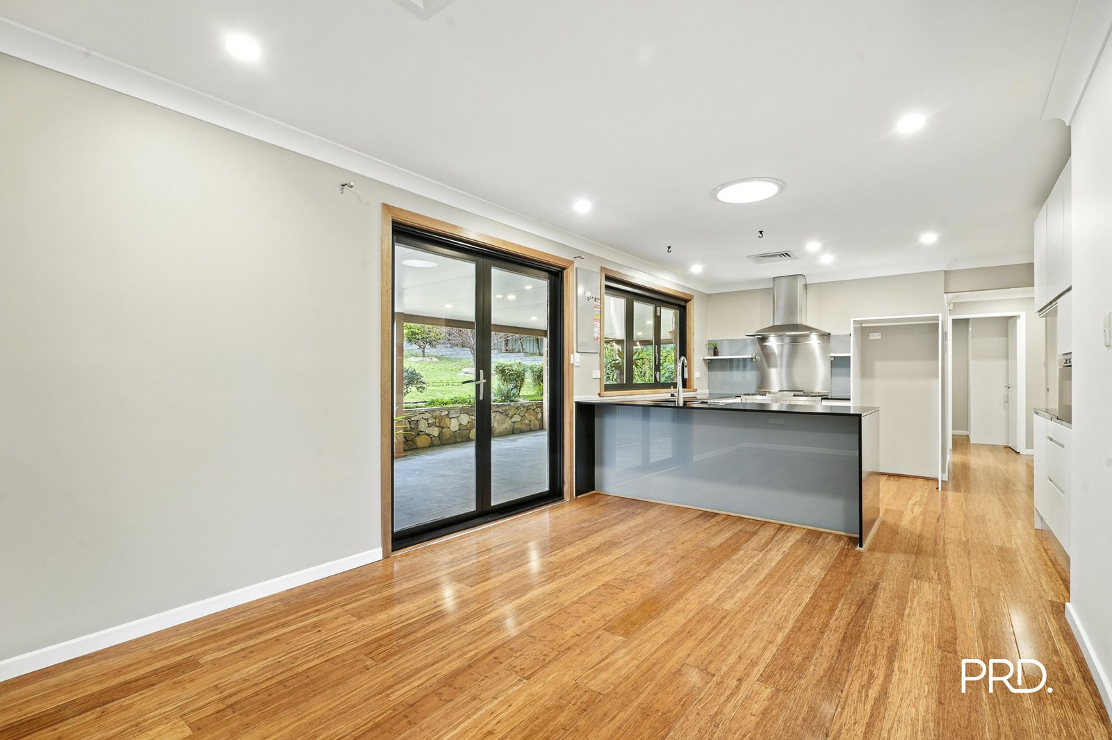 7 Forest Glen Road Woodford 3
