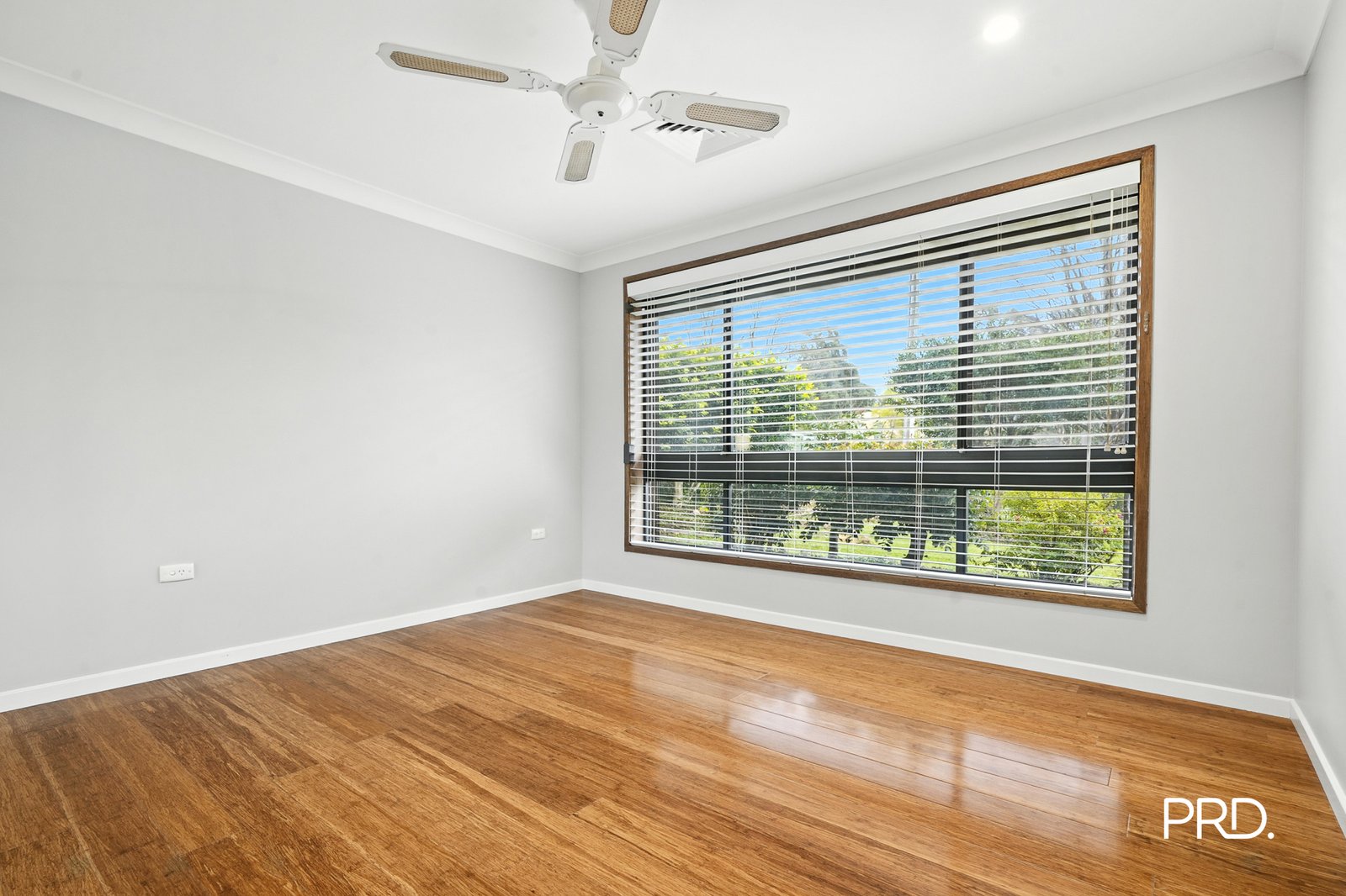 7 Forest Glen Road Woodford 6