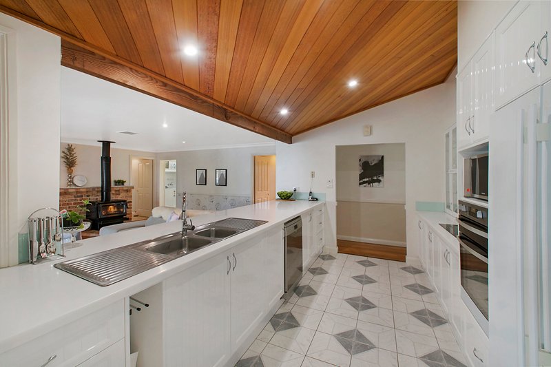 7 Forsythe Parade BLACK HILL 19