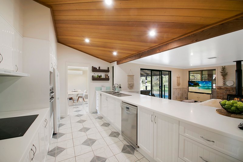 7 Forsythe Parade BLACK HILL 4