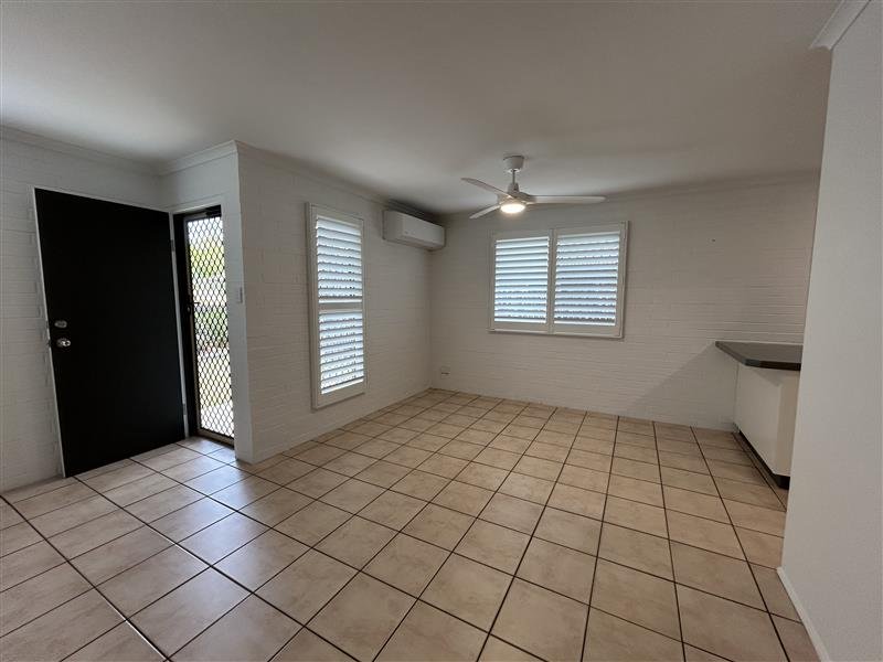 7 Frank Cowley Drive GLENELLA 3