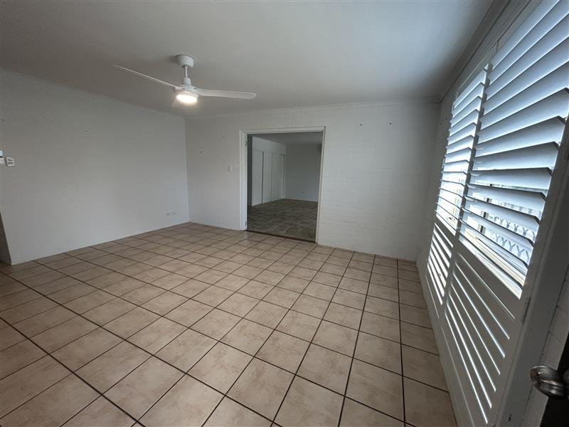 7 Frank Cowley Drive GLENELLA 4