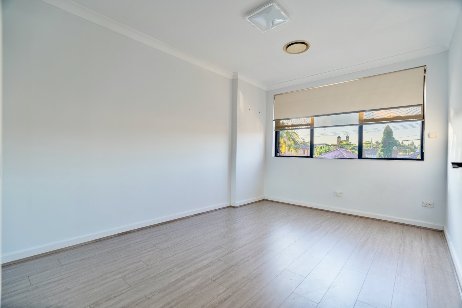 7 Frederick Ave  BEVERLY HILLS 5