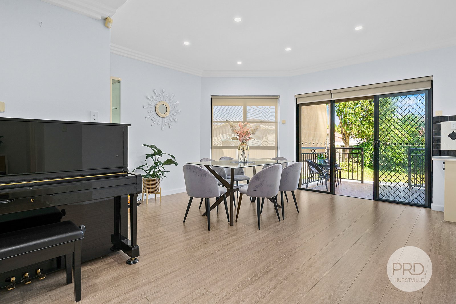 7 Frederick Avenue BEVERLY HILLS 4