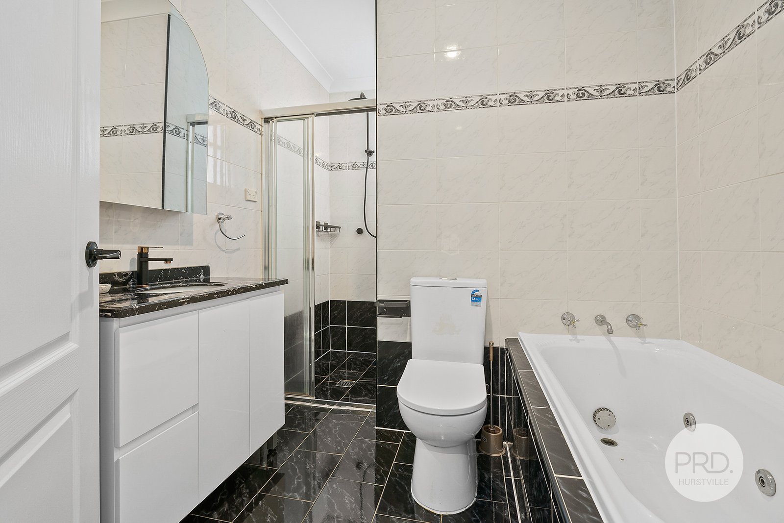 7 Frederick Avenue BEVERLY HILLS 7