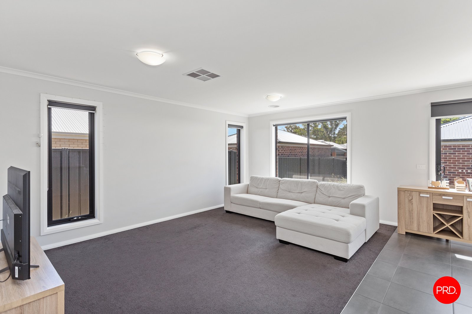 7 Friswell Avenue FLORA HILL 4