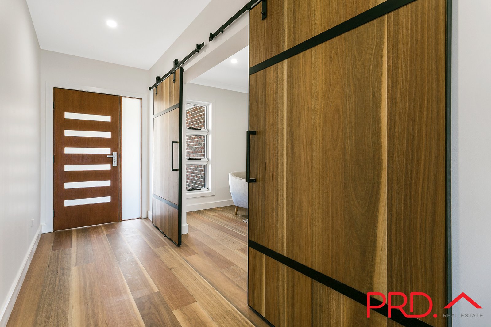 7 Galah Drive TAMWORTH 4