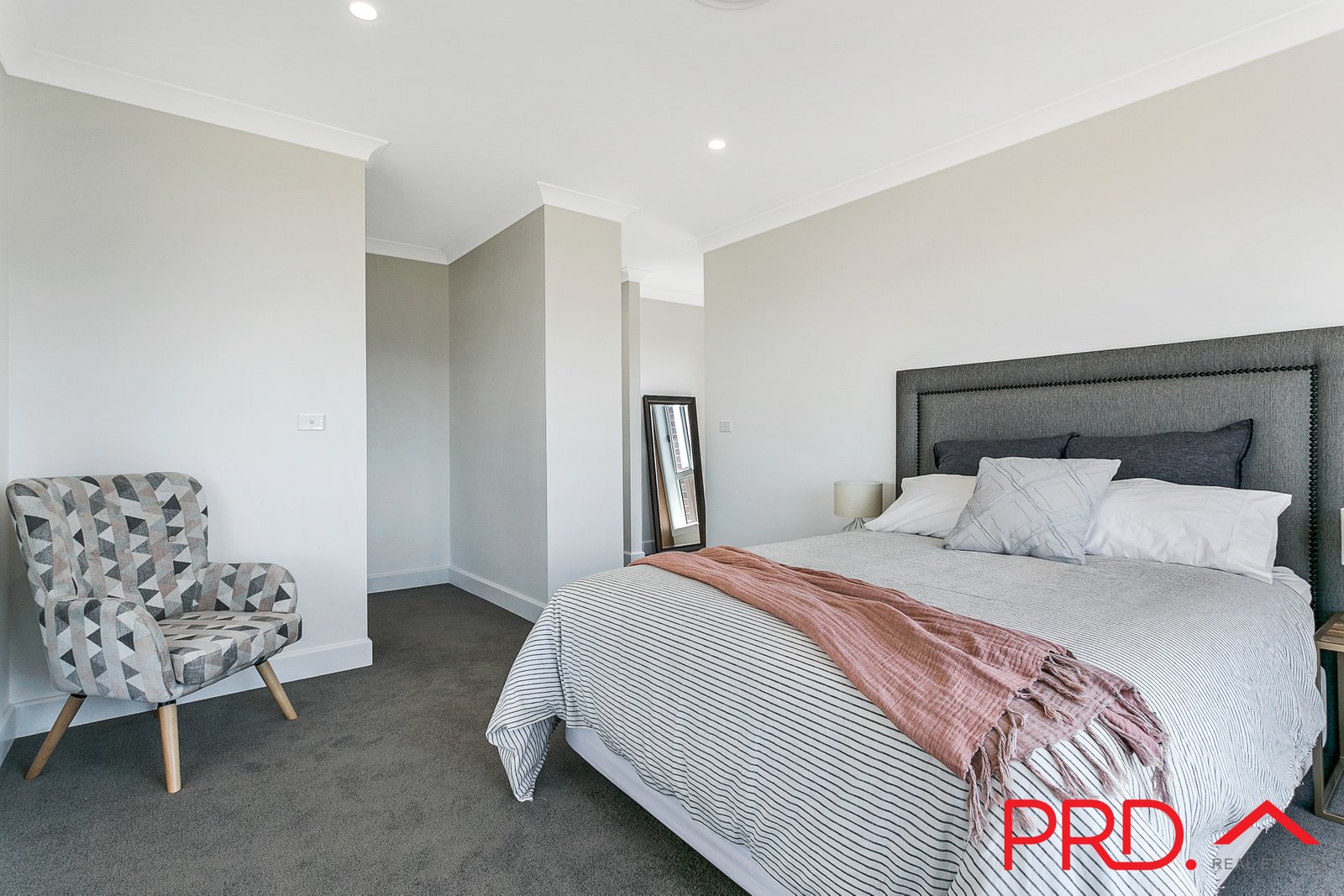 7 Galah Drive TAMWORTH 19