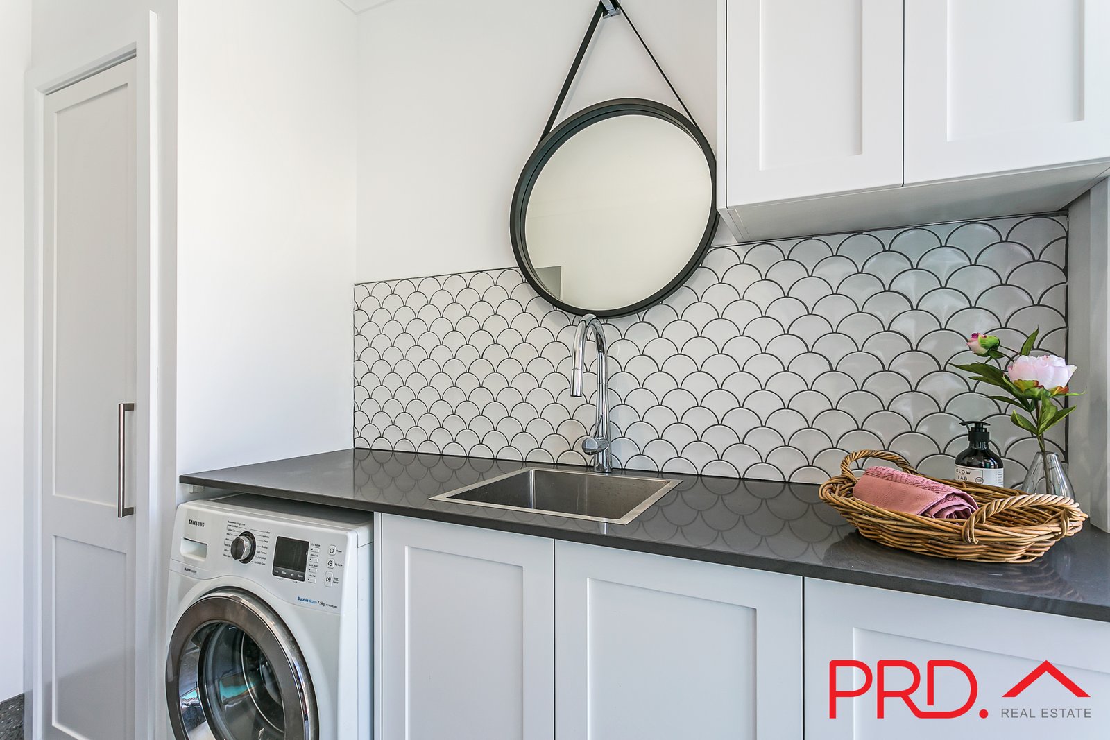 7 Galah Drive TAMWORTH 26