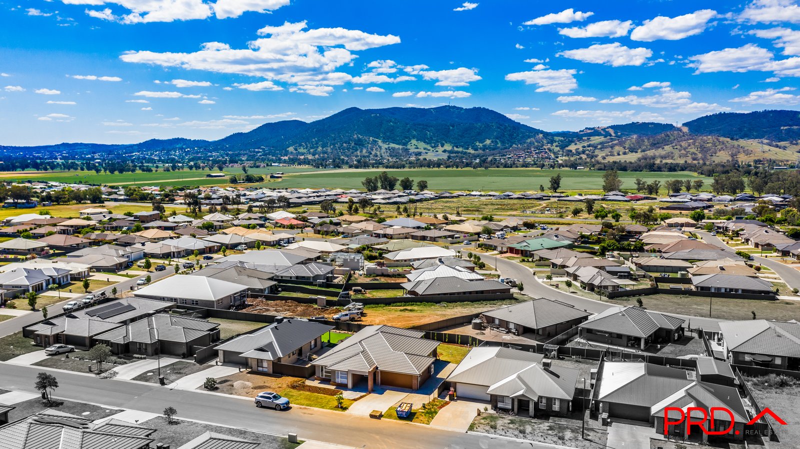 7 Galah Drive TAMWORTH 31