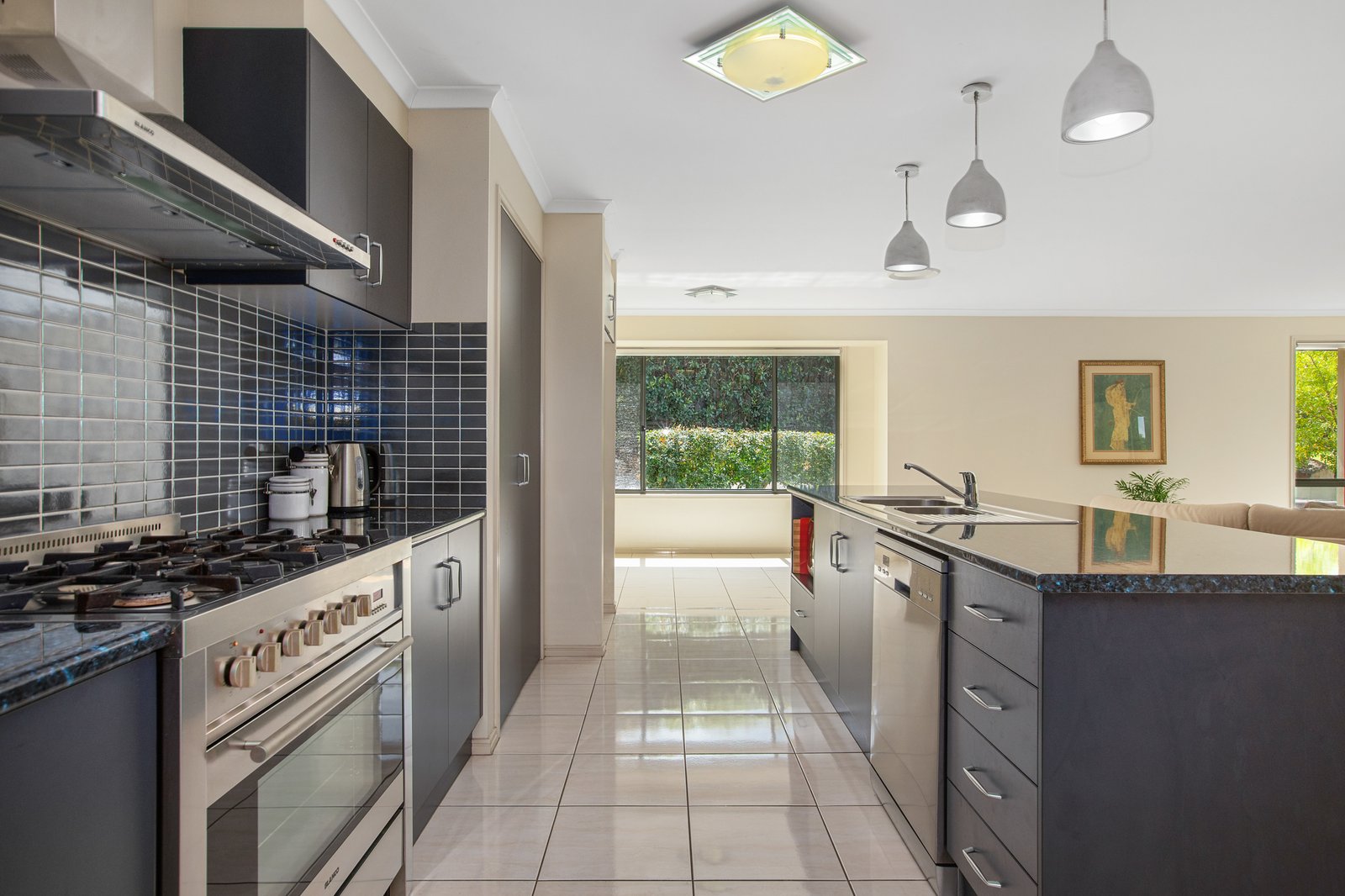 7 Galeff Place BOLWARRA HEIGHTS 3