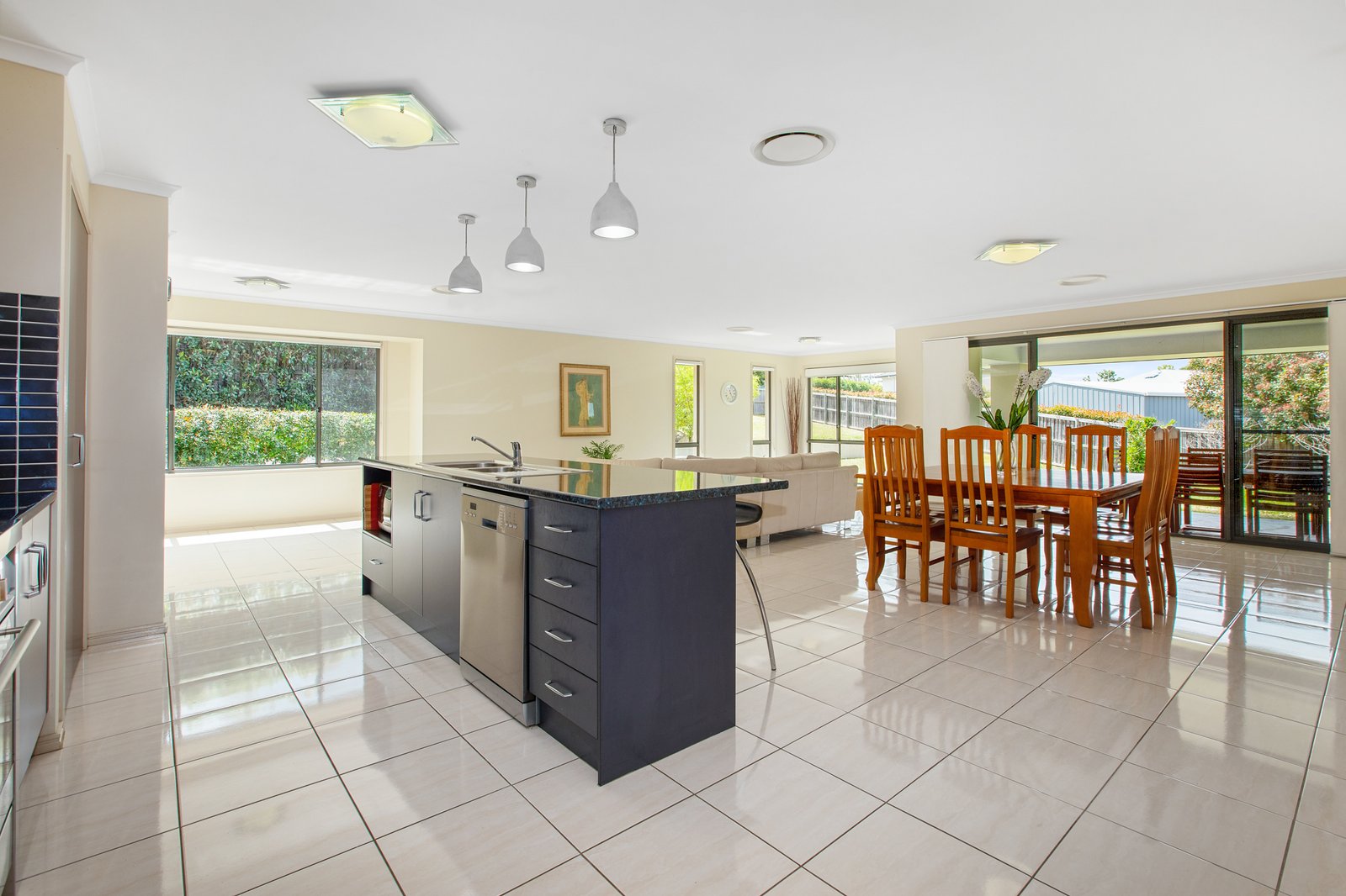 7 Galeff Place BOLWARRA HEIGHTS 4