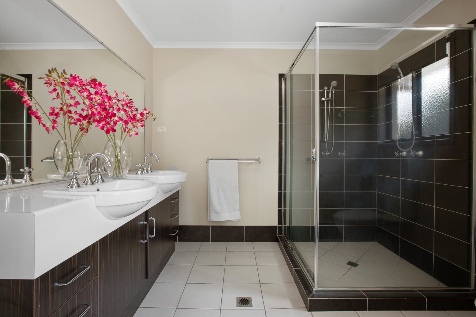 7 Galeff Place BOLWARRA HEIGHTS 9