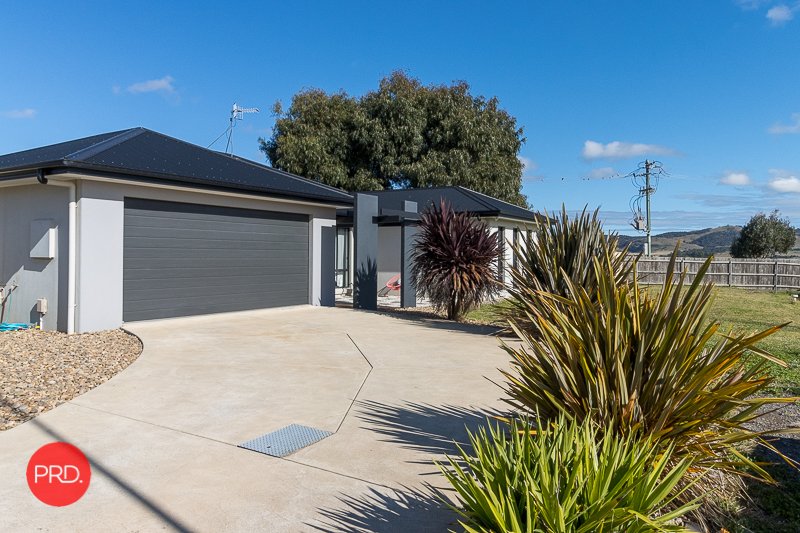 7 Galloway Place BUNGENDORE 2