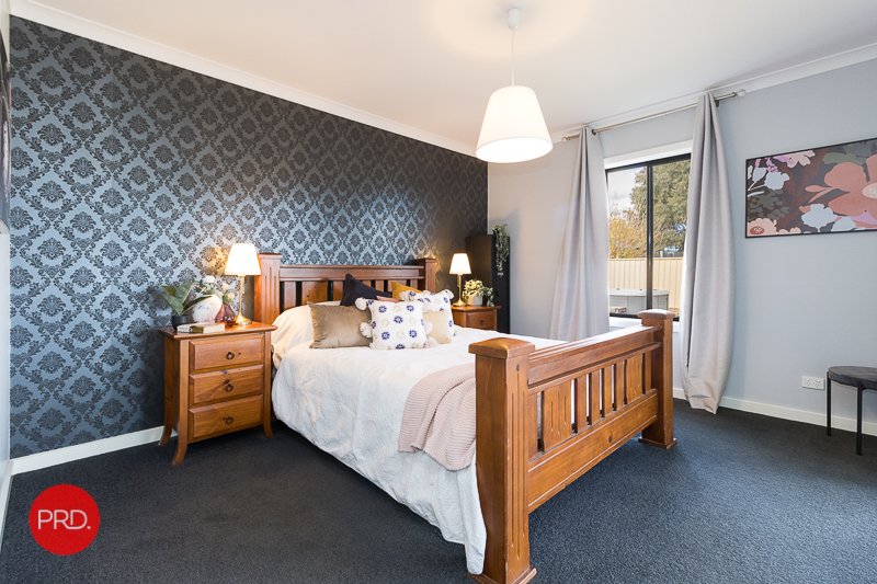 7 Galloway Place BUNGENDORE 12