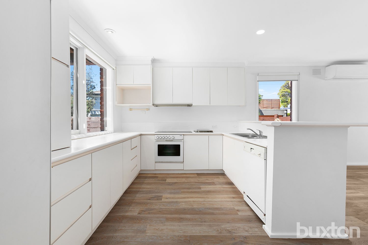 Gallery: 7 Gareth Avenue