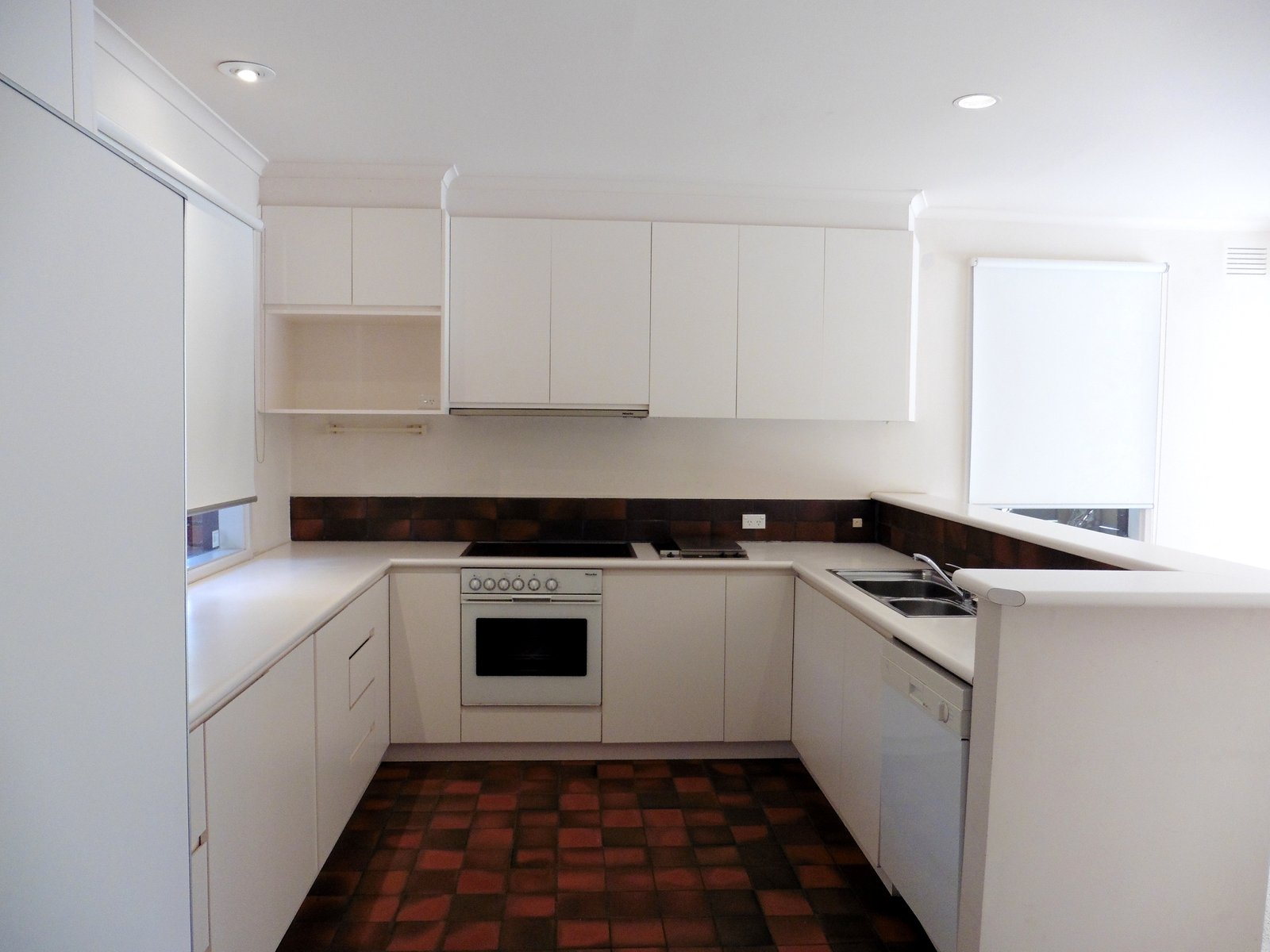 Gallery: 7 Gareth Avenue