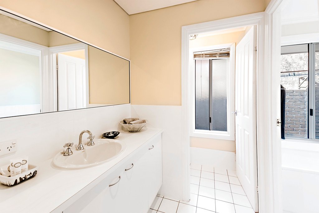 7 Gary Court CARRARA 10