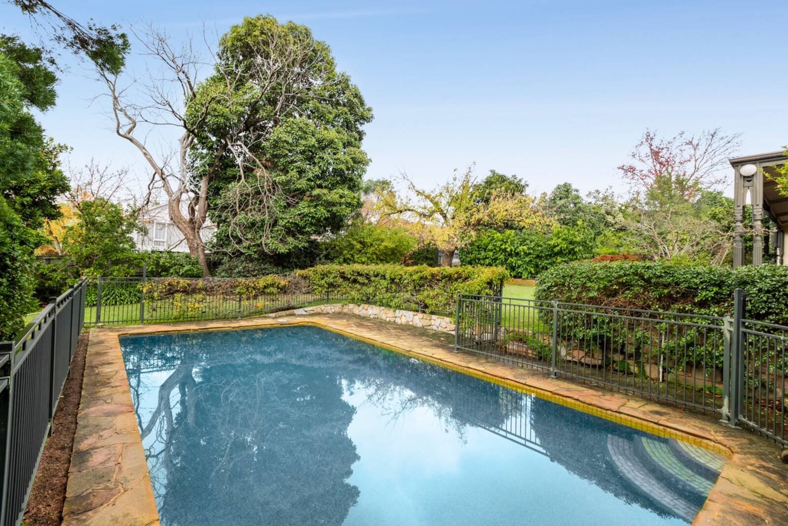 Real Estate and Property in 7 Gawith Court, Toorak, VIC