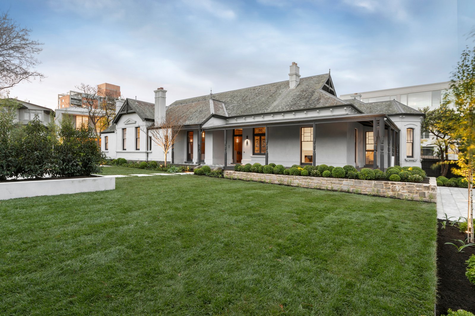 7 Gawith Court, Toorak, 3142