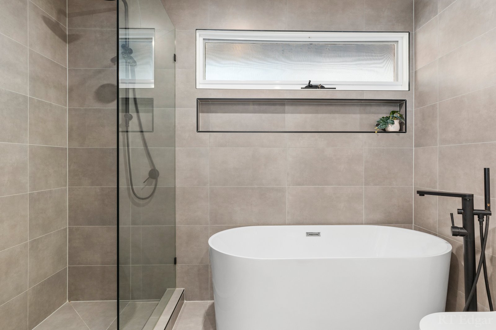 Real Estate and Property in 7 Gedye Street, Doncaster East, VIC