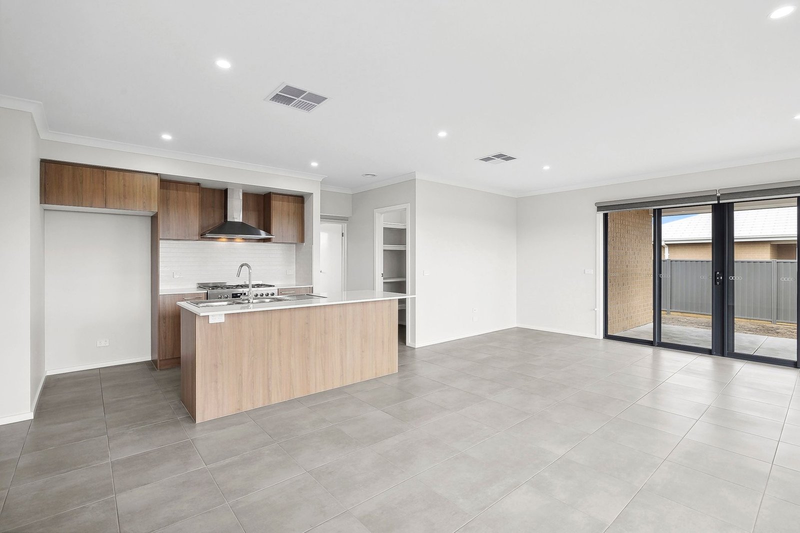 Gallery: 7 Gingell Way