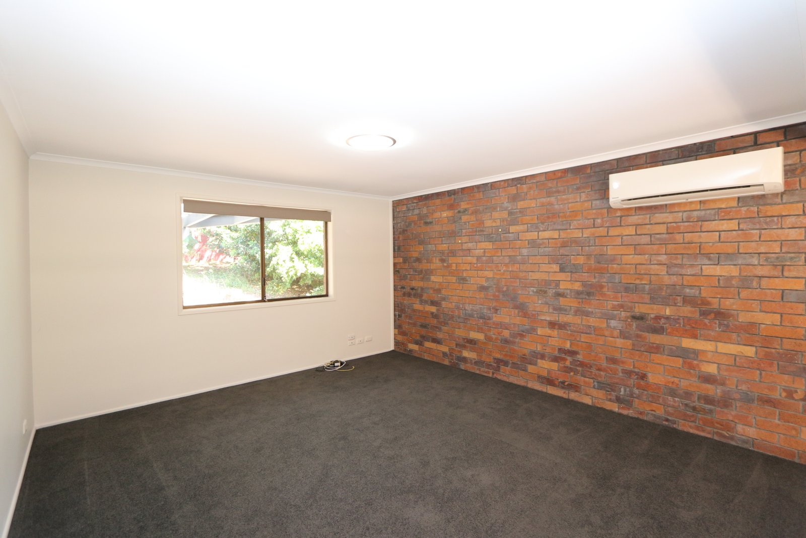 7 Girraween Grove ASHMORE 8
