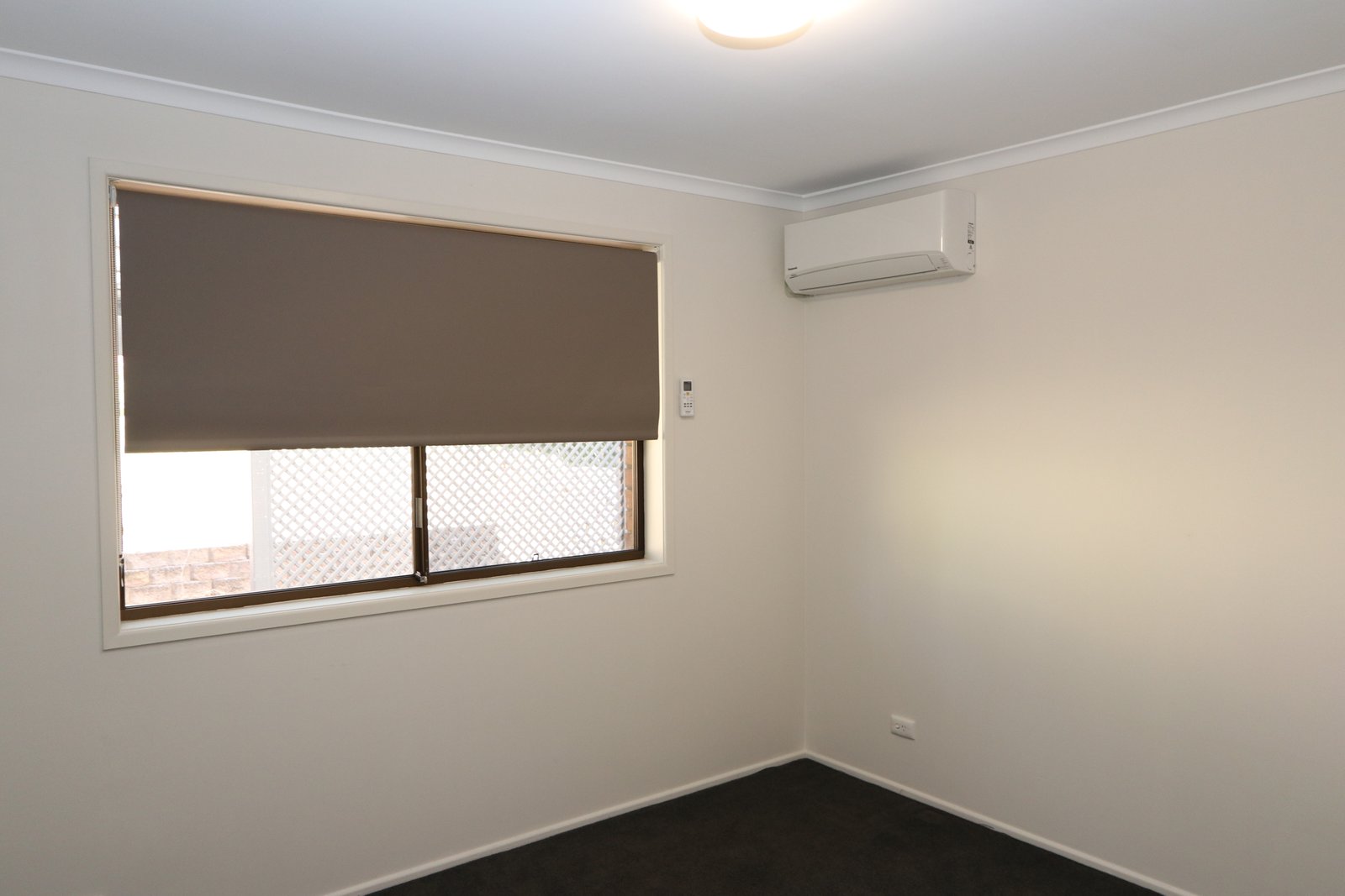 7 Girraween Grove ASHMORE 14