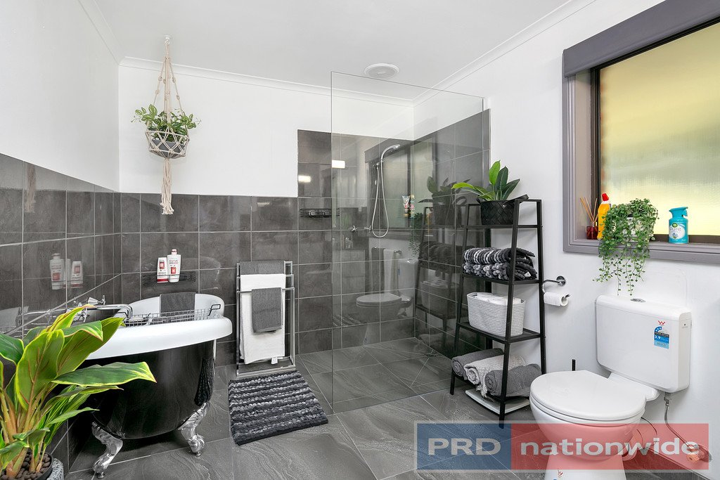 7 Gladstone Street GORDON 11