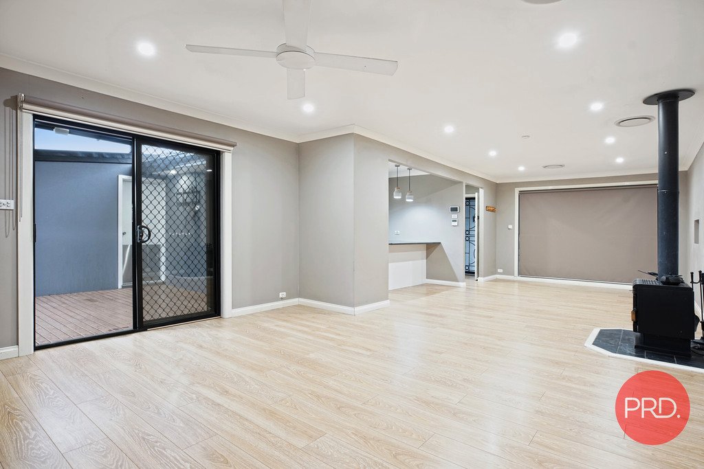 7 Gladswood Avenue SOUTH PENRITH 2