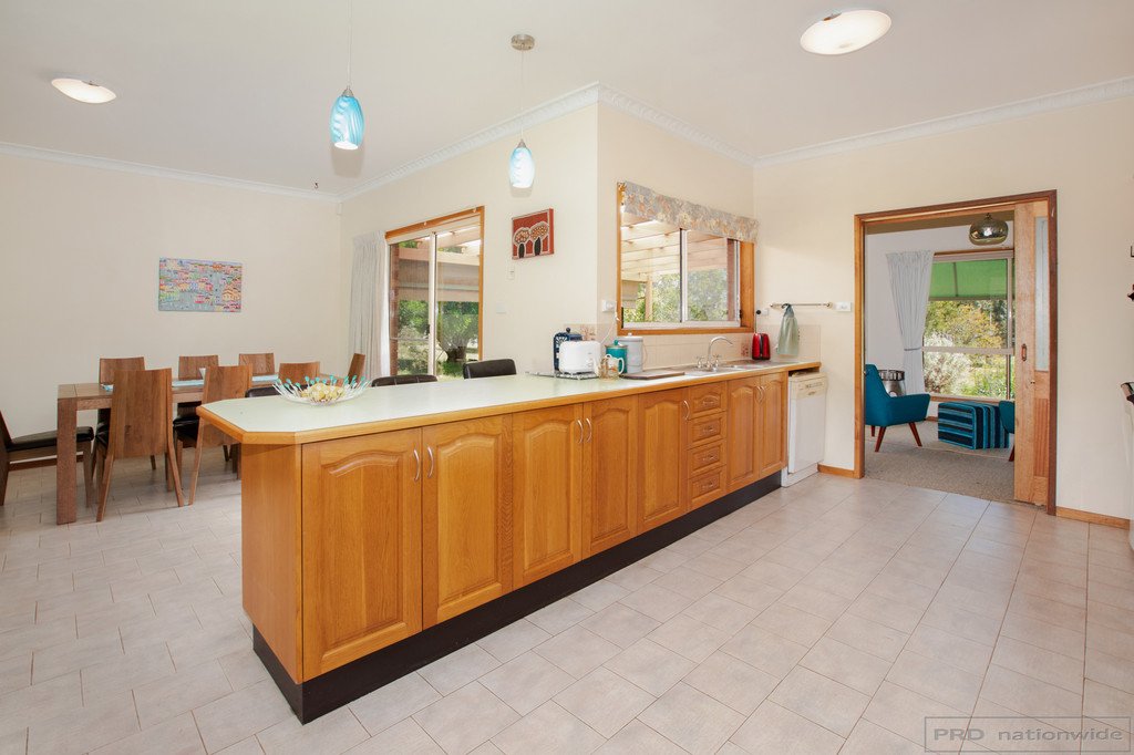 7 Glenurie Close WOODVILLE 12