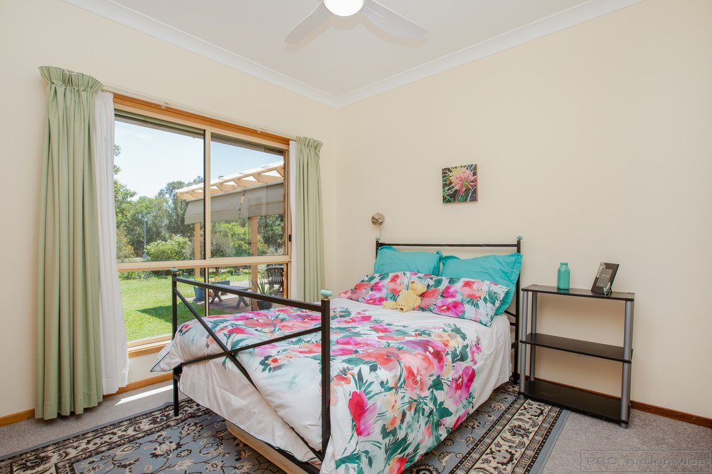 7 Glenurie Close WOODVILLE 15