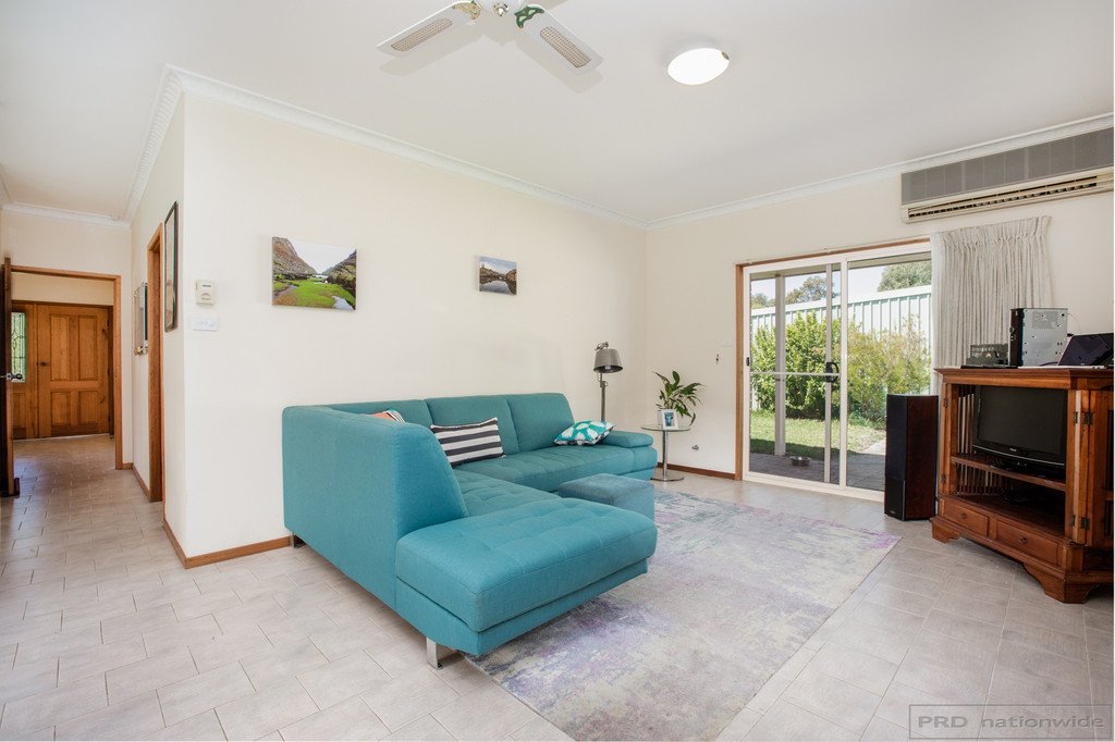 7 Glenurie Close WOODVILLE 18