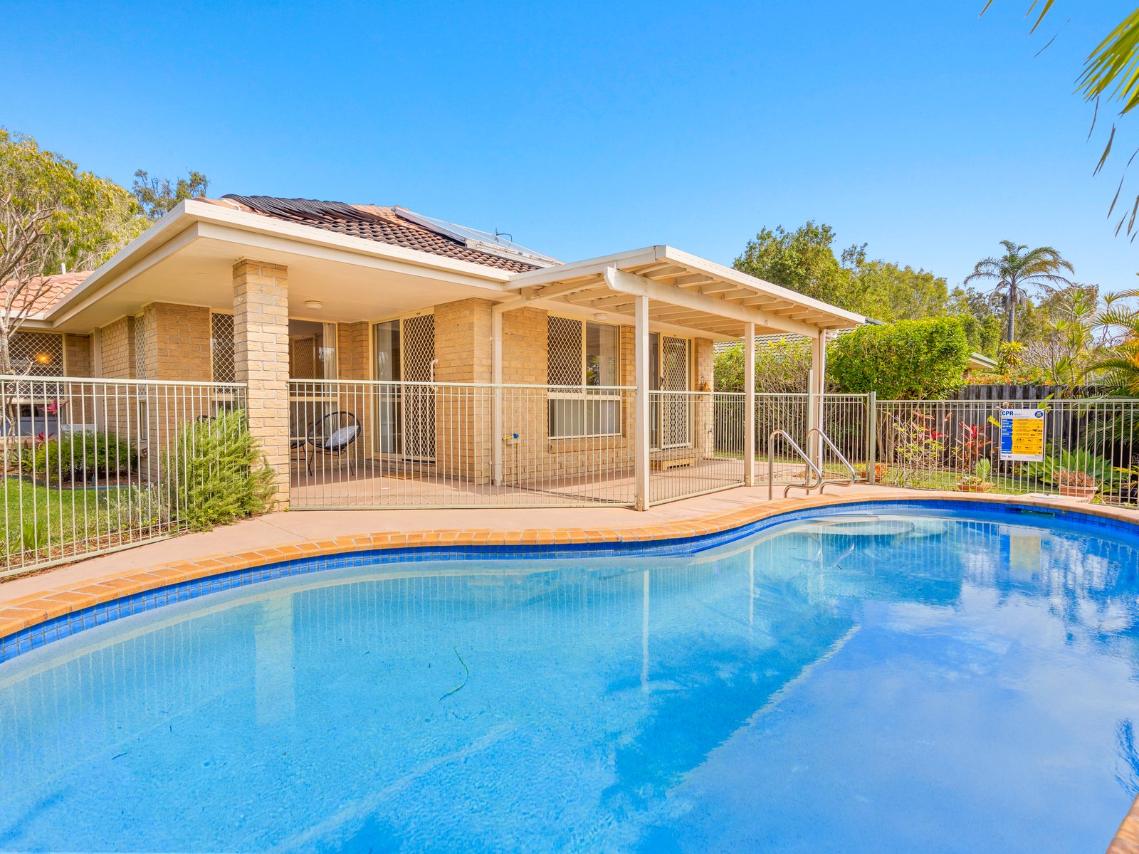 7 Goldvilla Drive ELANORA 1