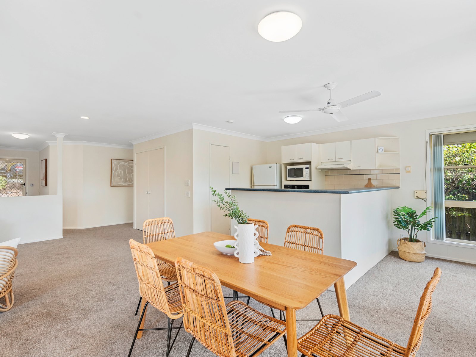 7 Goldvilla Drive ELANORA 8