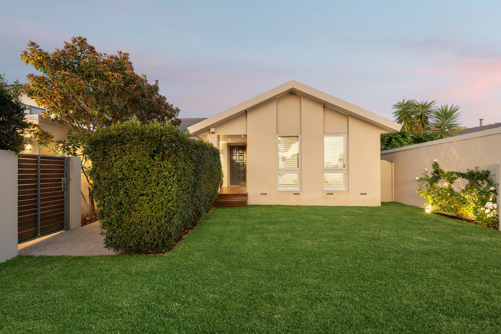 Gallery: 7 Golfwood Close