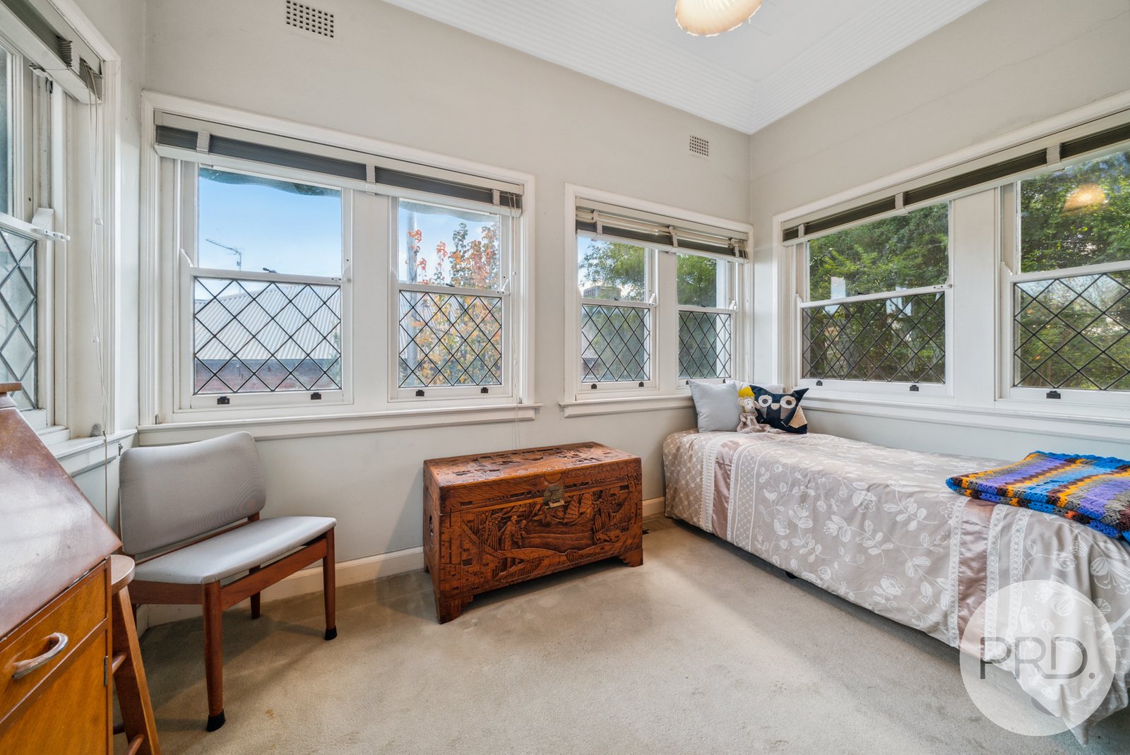 7 Grandview Avenue TURVEY PARK 19