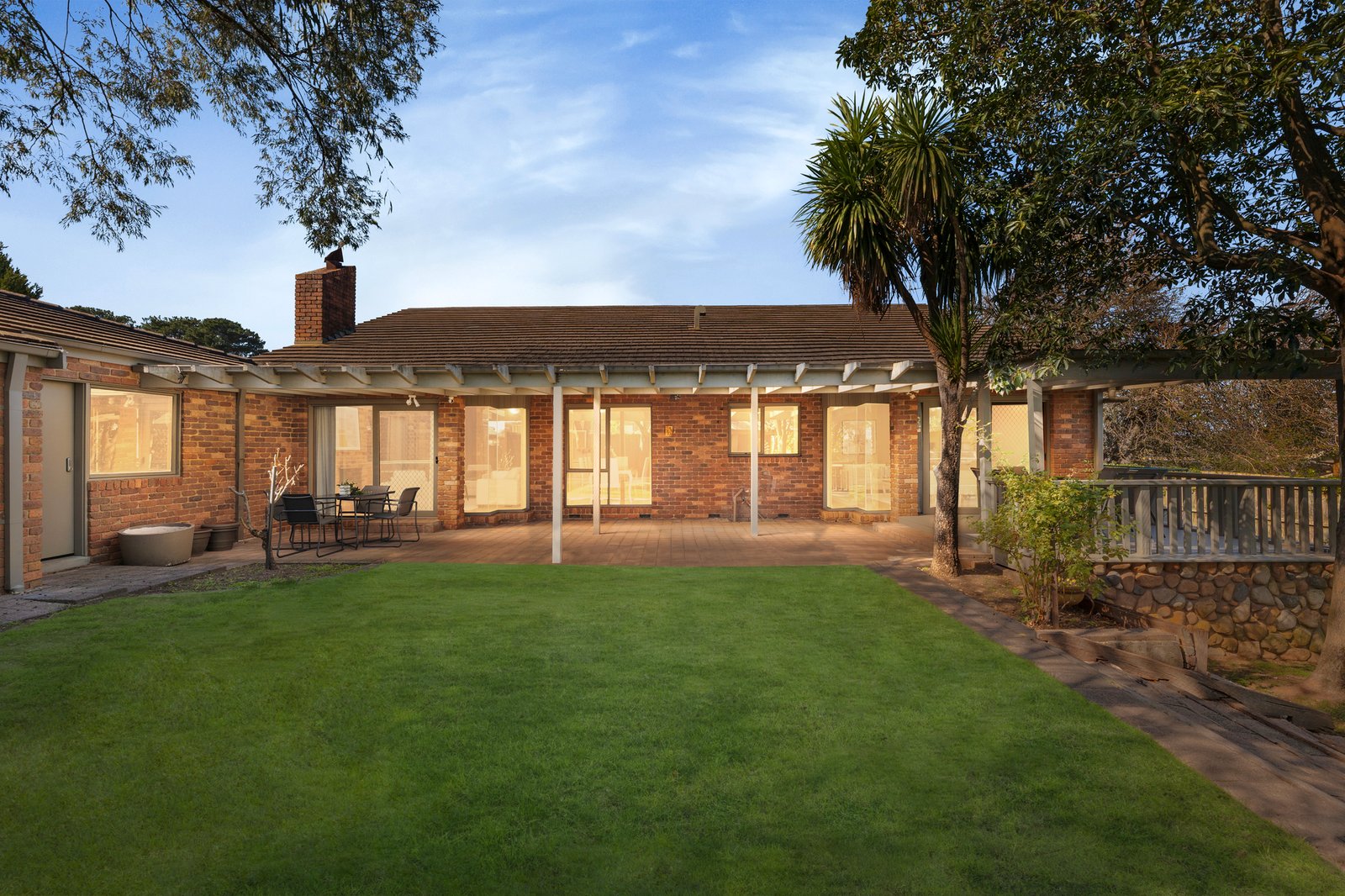 Gallery: 7 Gumtree Close