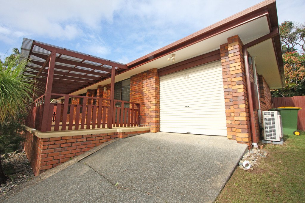 7 Gunyah Grove ASHMORE 2