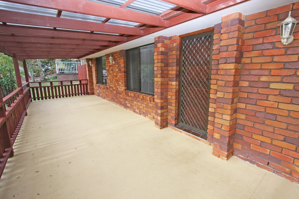 7 Gunyah Grove ASHMORE 13