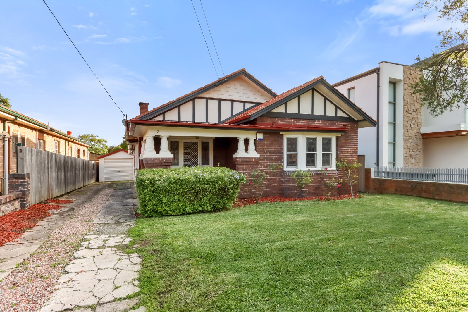 7 Halley Avenue BEXLEY 1