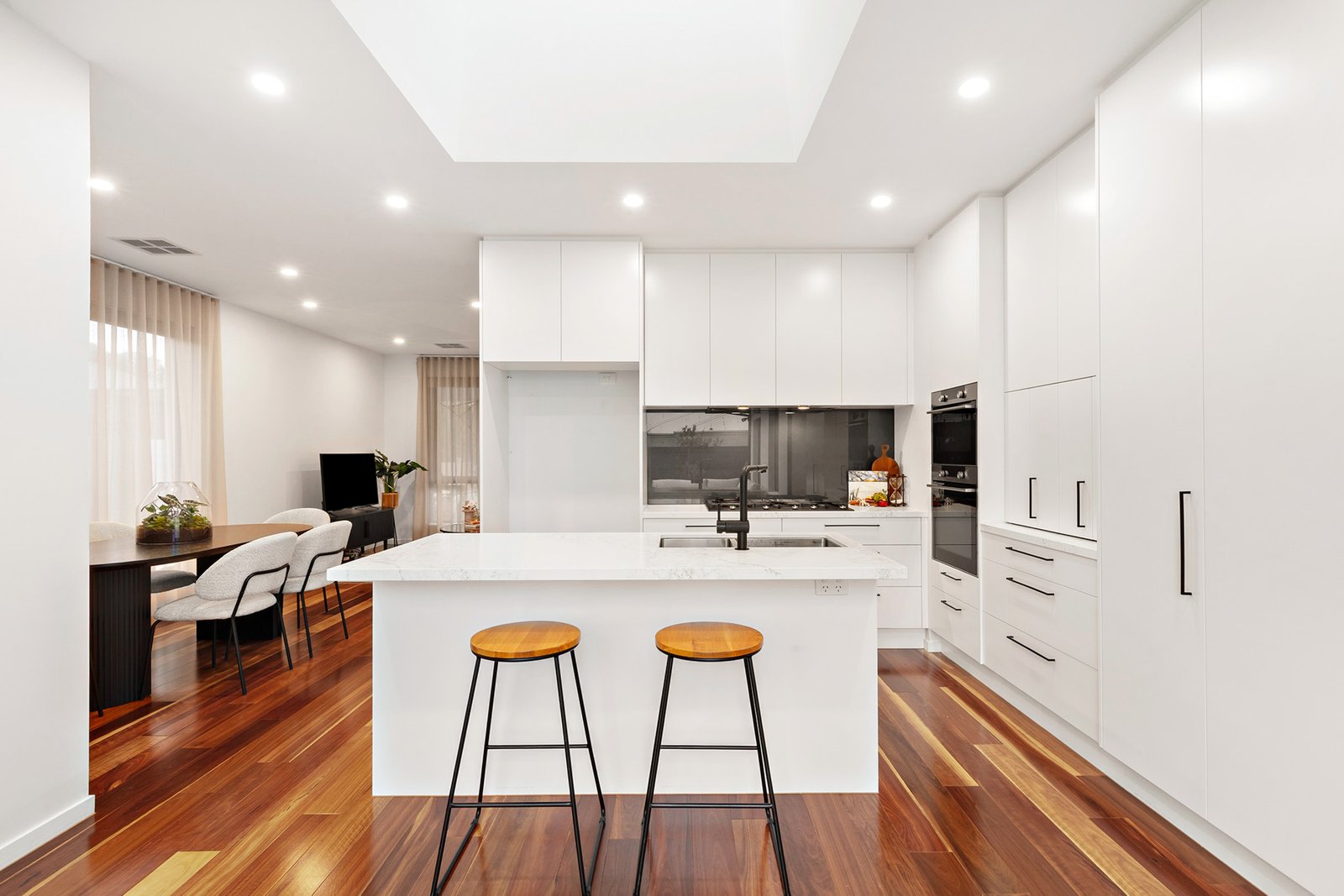 Gallery: 7 Harper Avenue