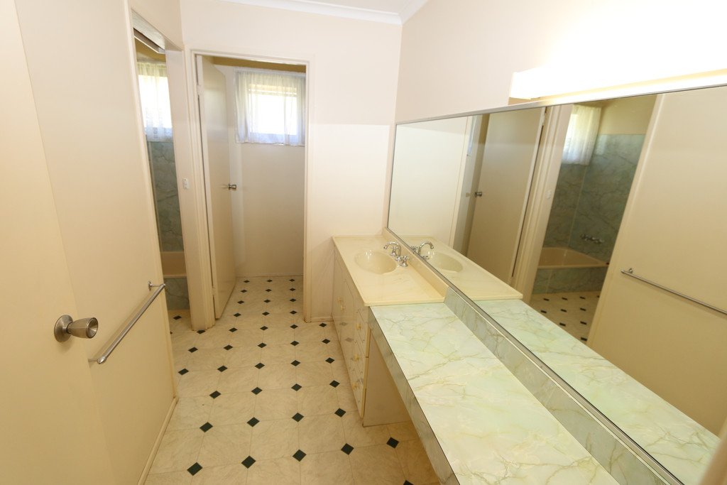 7 Harper Street MOLENDINAR 12