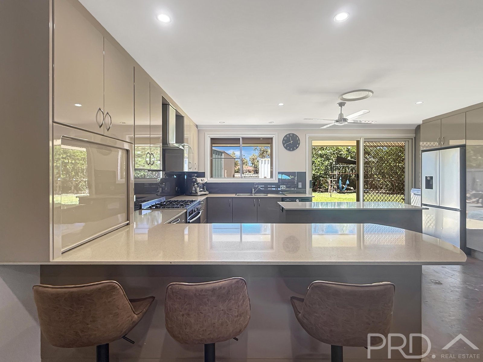 7 Hartog Crescent DAMPIER 12