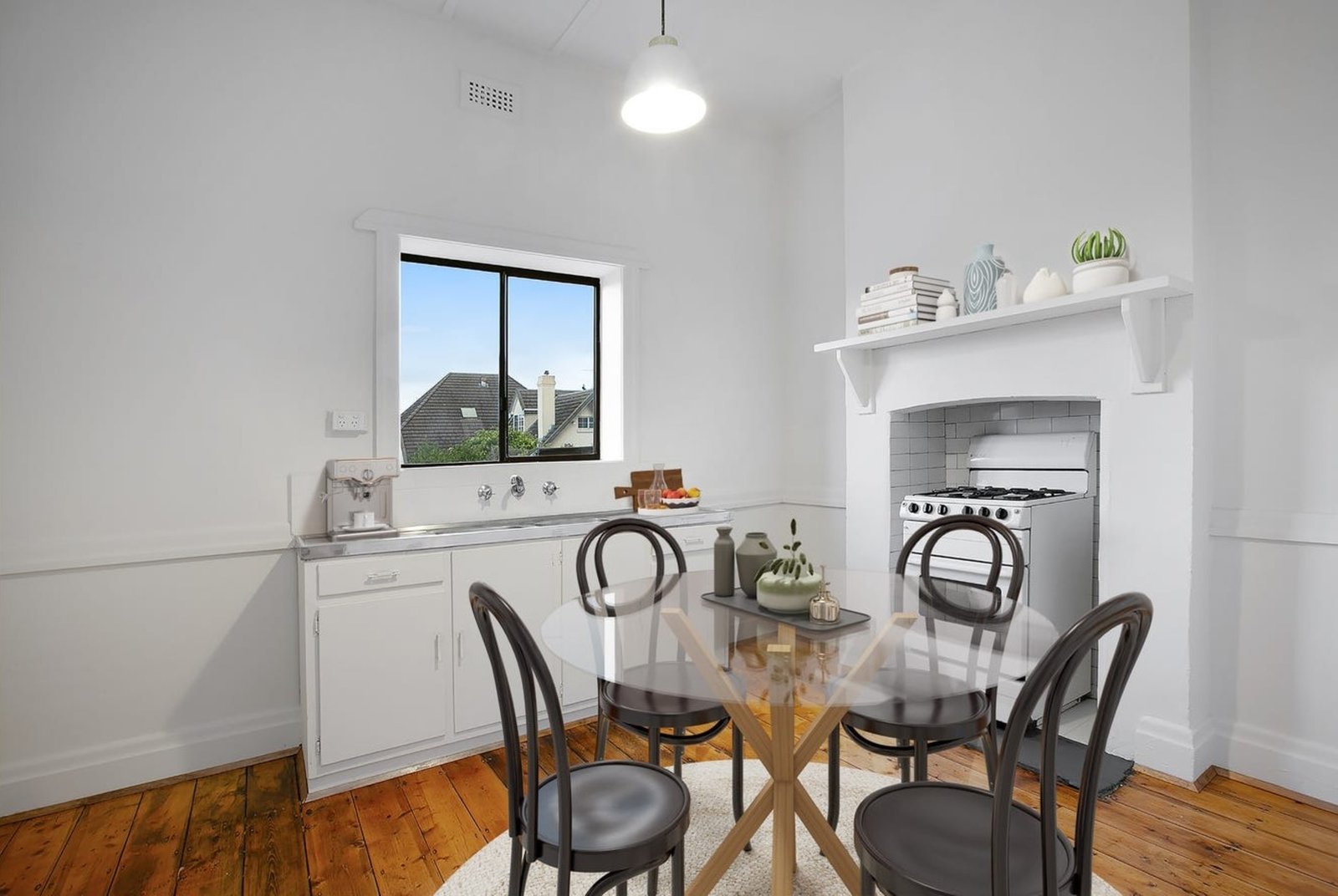 Real Estate and Property in 7 Hawker Avenue, Preston, VIC