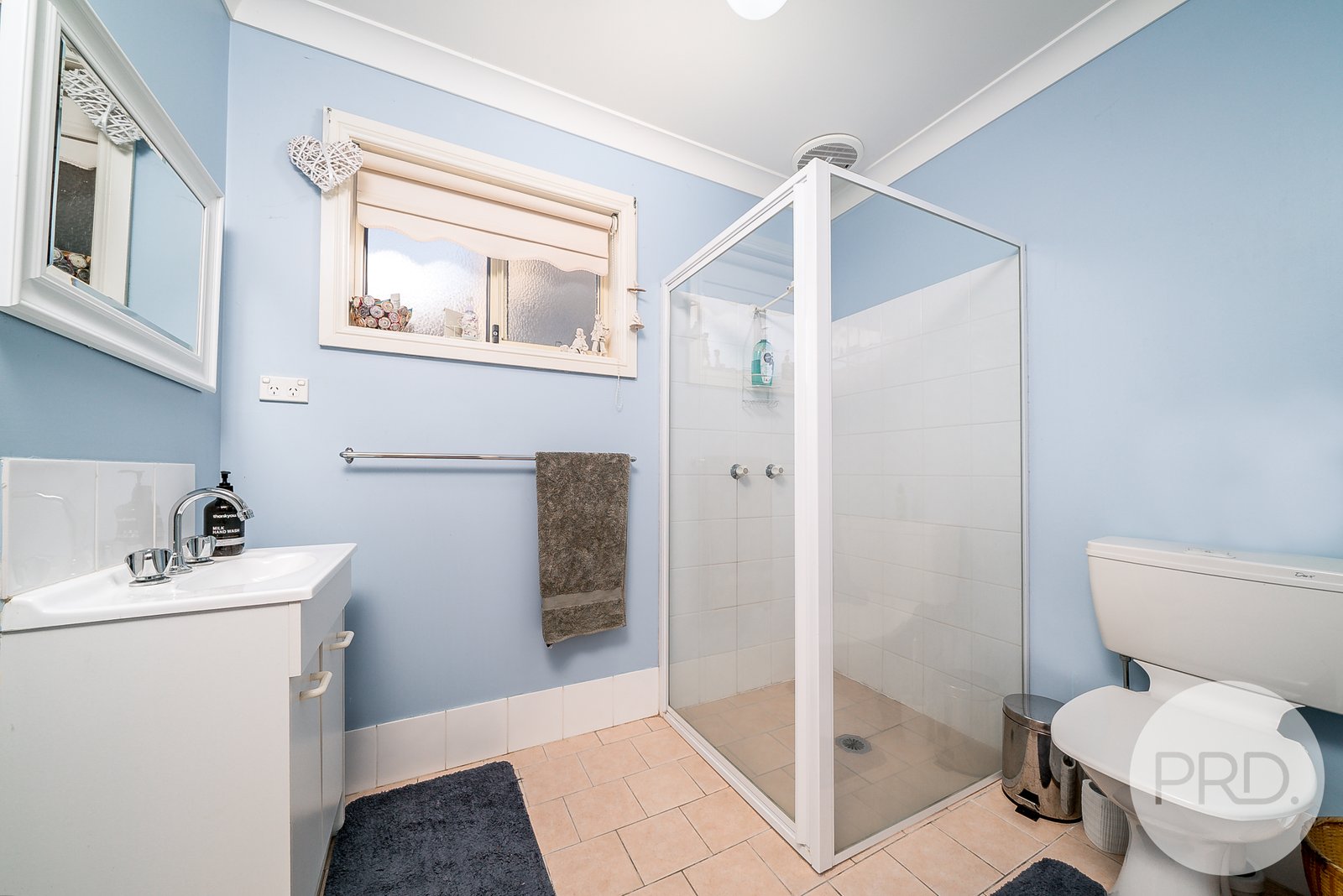 7 Headley Place KOORINGAL 13